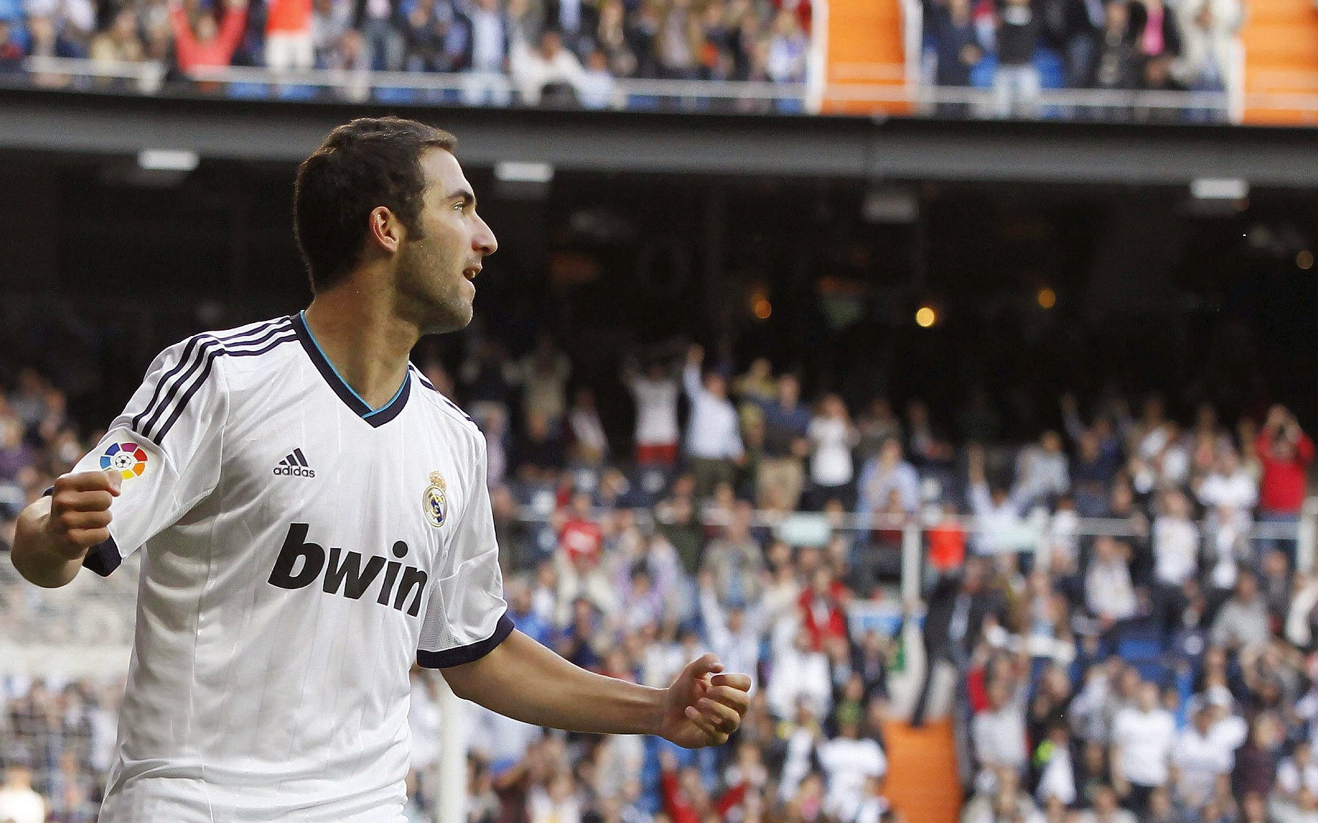 田径赛场焦点!克罗地亚队对阵比利时队,豪门翻车,赛后引发巨大争议